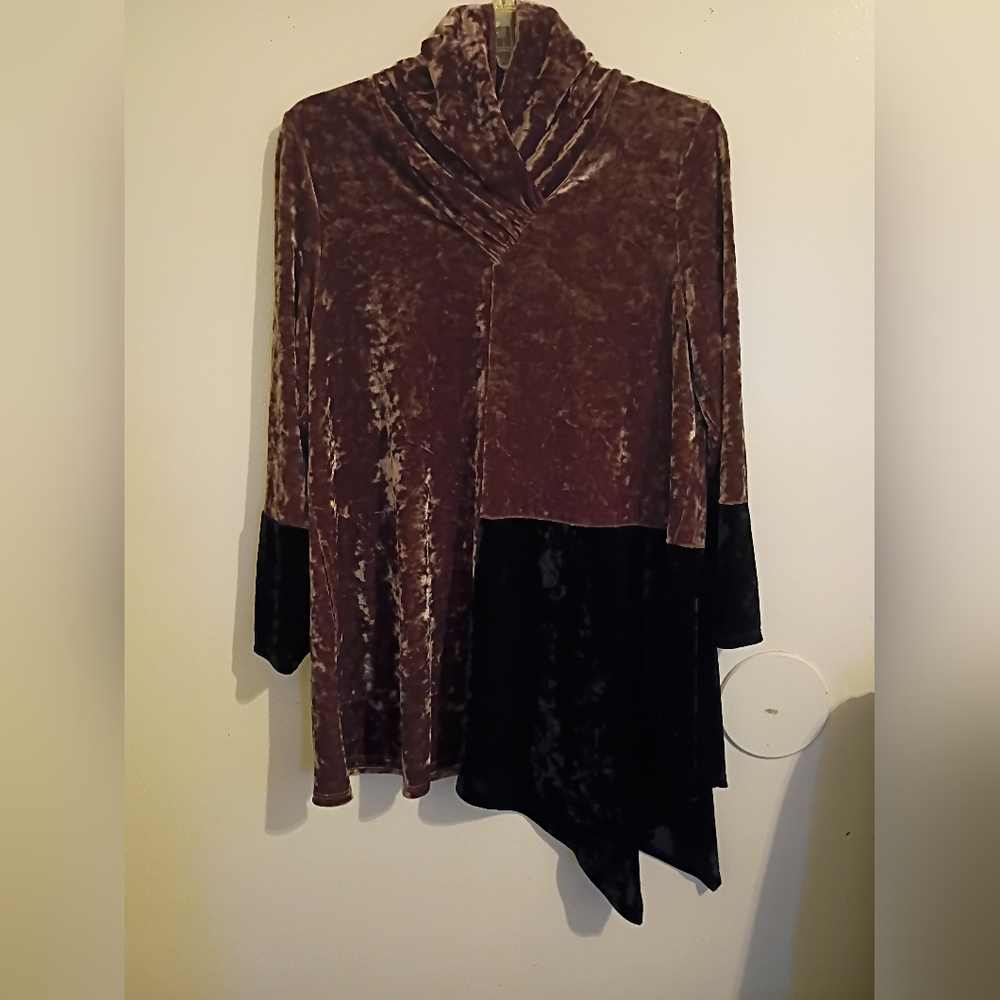 IC COLLECTION Women's Brown and Black Velvet Tunic‎ Sz M